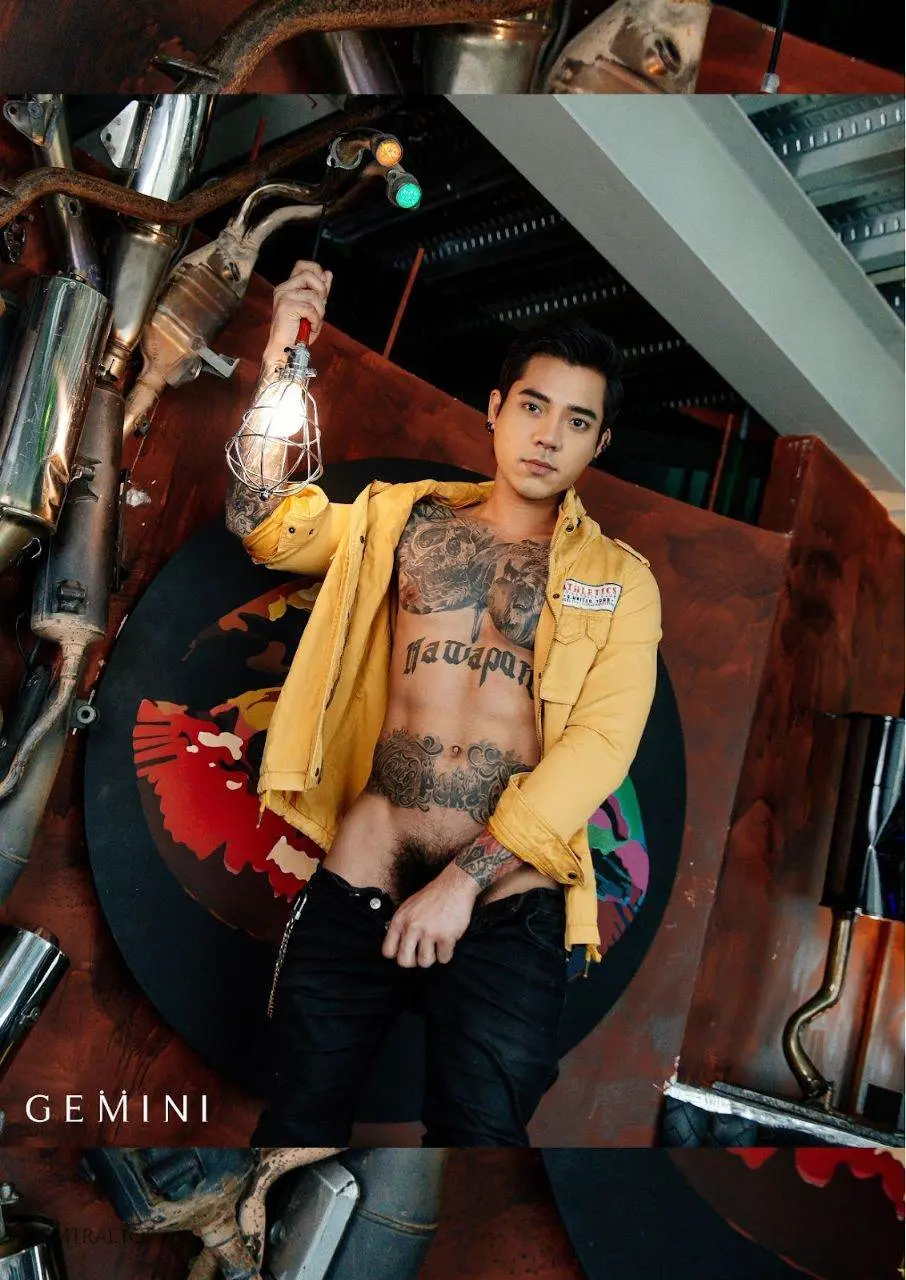 หนุ่มหล่อขึ้นปก 1186.1