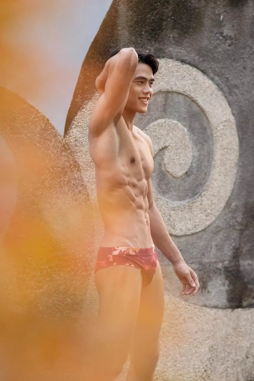 ส่งกำลังใจให้น้อง ปอม กมลภพ : Man of the year 2023
