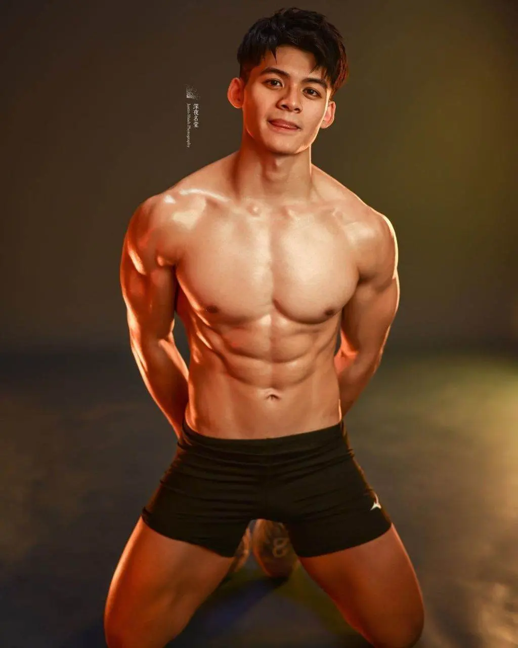 คลังความแน่นของสามี