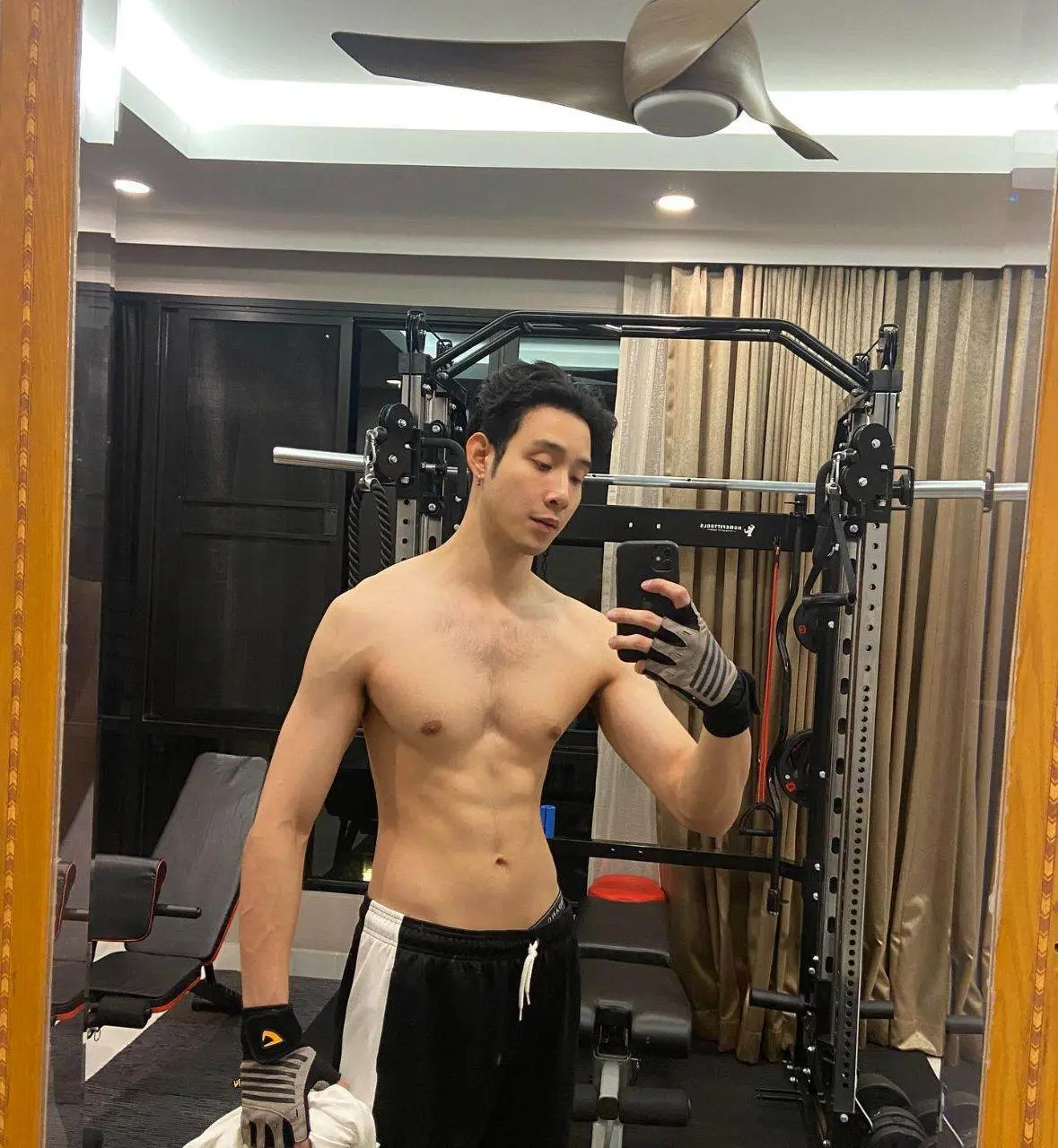 รวมความแซ่บลงคลัง