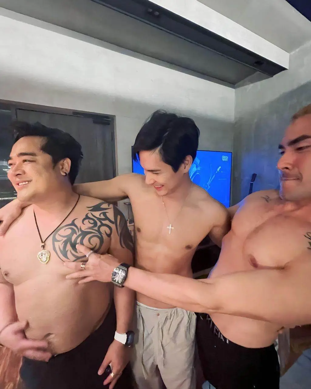 อย่าให้ฉันต้องเลือกเลย