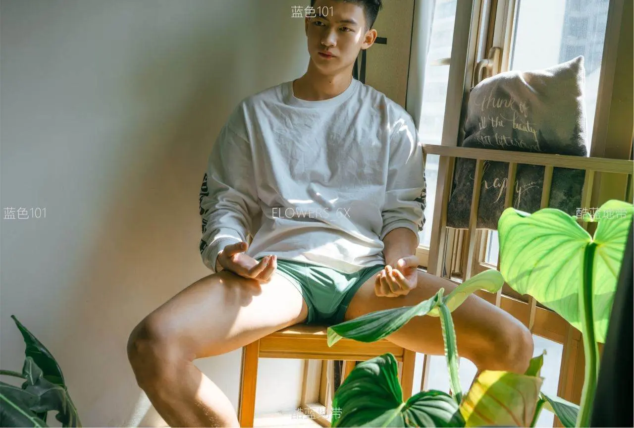 หนุ่มหล่อขึ้นปก 1178.2