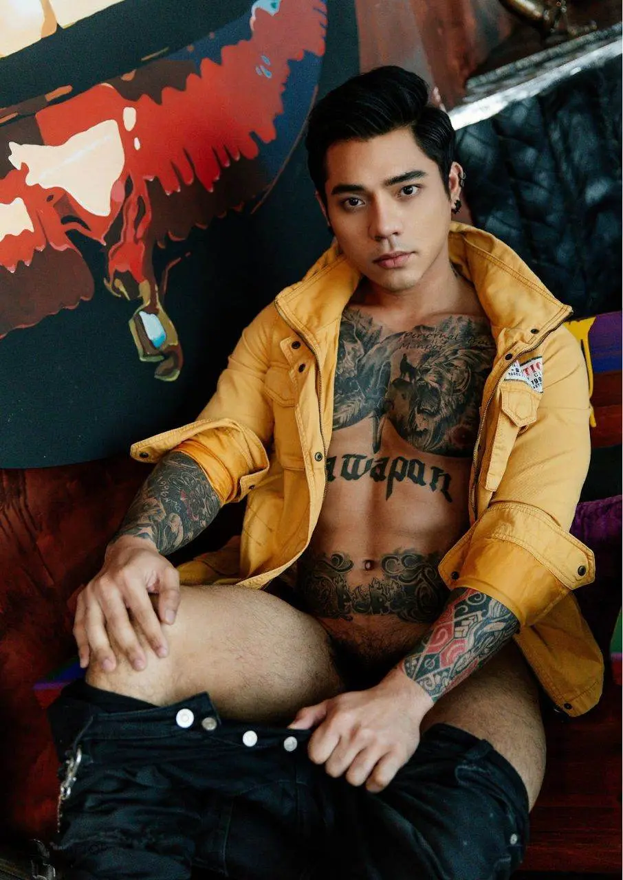 หนุ่มหล่อขึ้นปก 1186.2