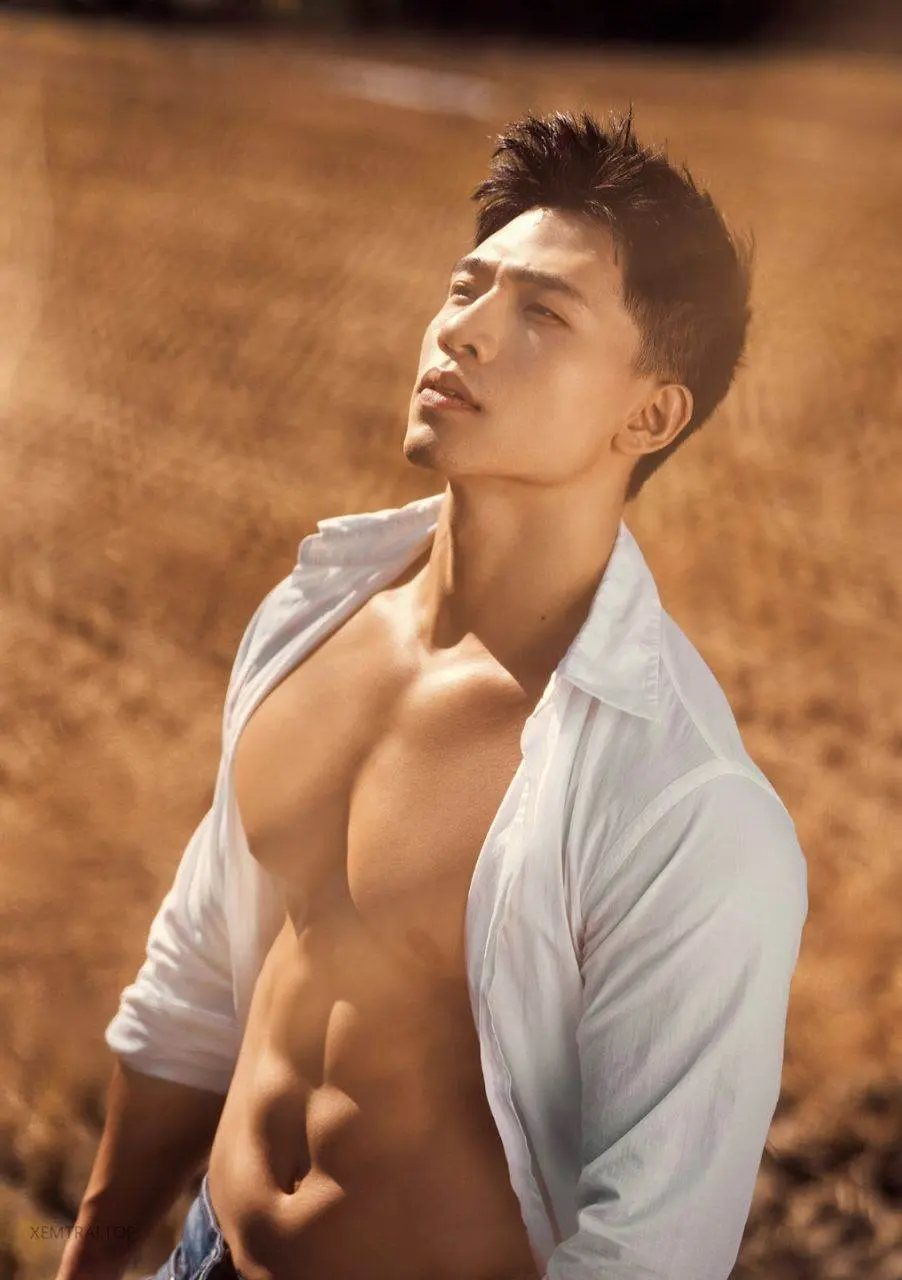 หนุ่มหล่อขึ้นปก 1180.3