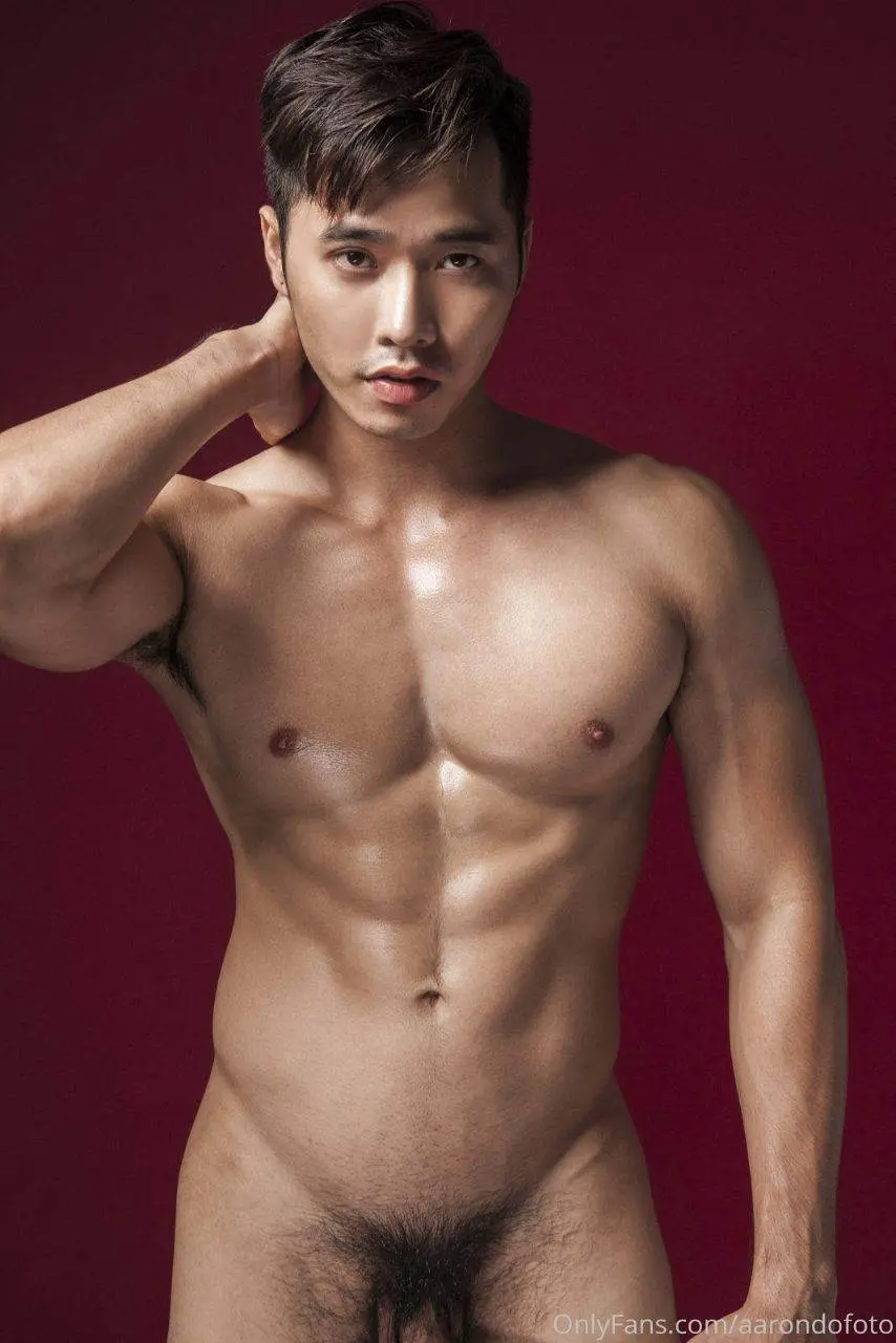 หนุ่มหล่อขึ้นปก 1182.3
