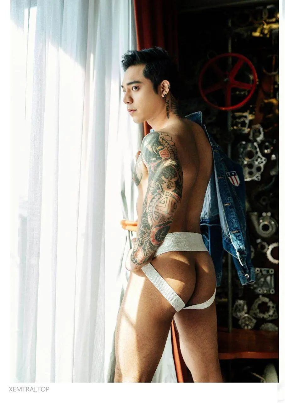 หนุ่มหล่อขึ้นปก 1186.3