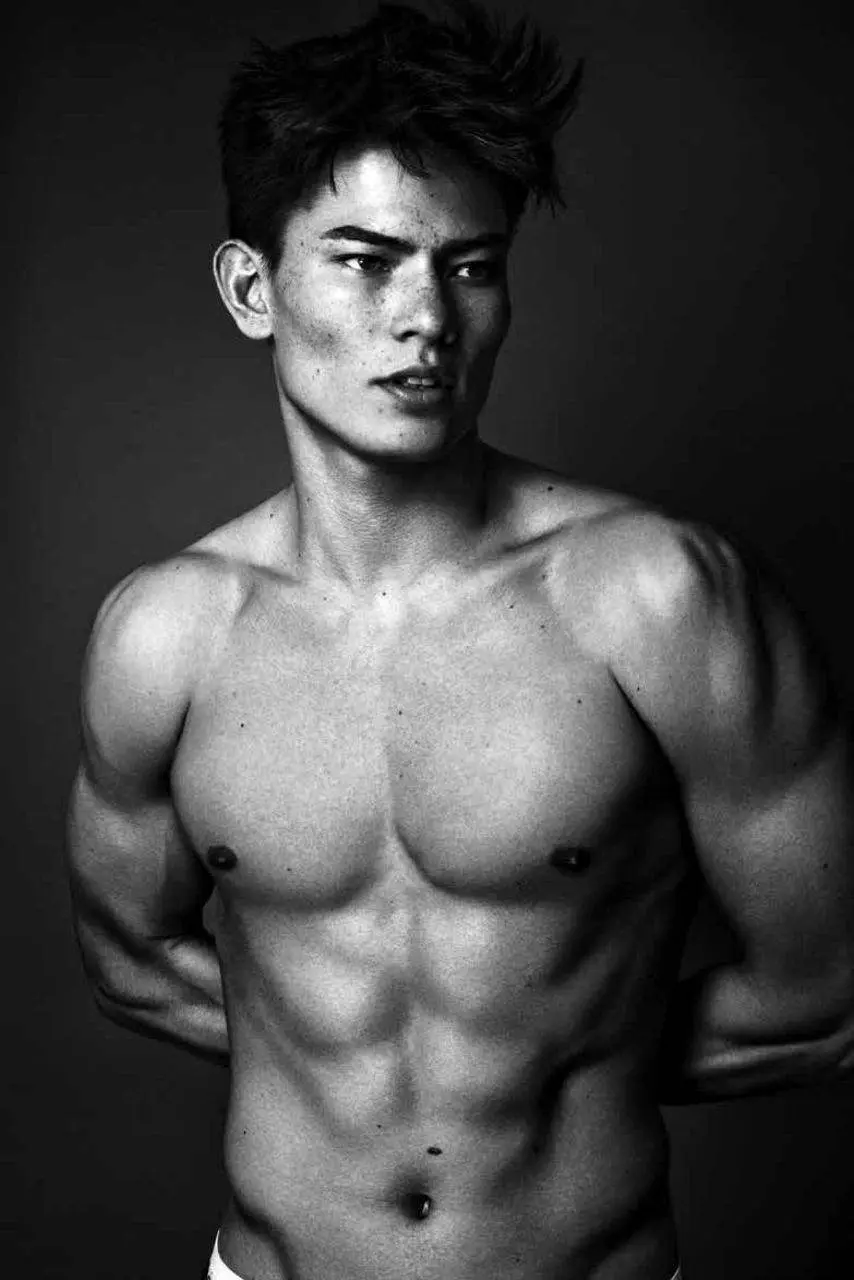 หล่อบ้างน่ารักบ้าง ๘๒