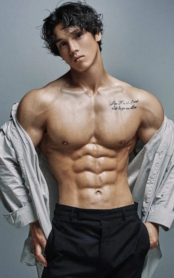 หล่อบ้างน่ารักบ้าง ๘๒