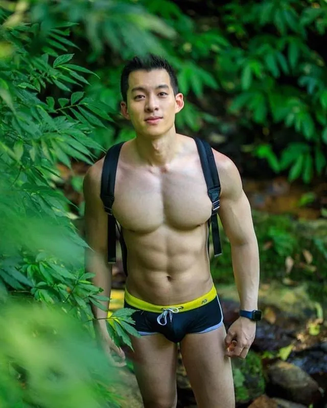 หล่อบ้างน่ารักบ้าง ๘๓