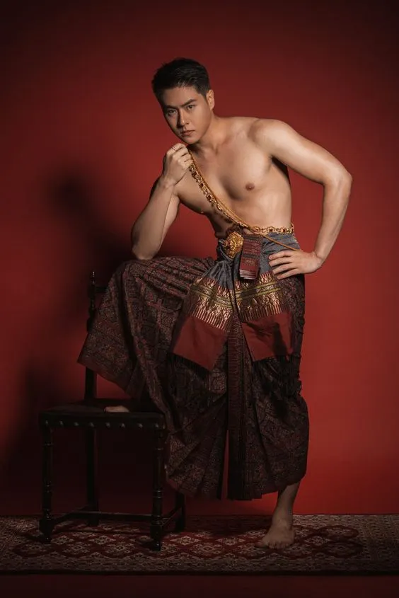 ถอดโชว์เรือนร่าง 2838