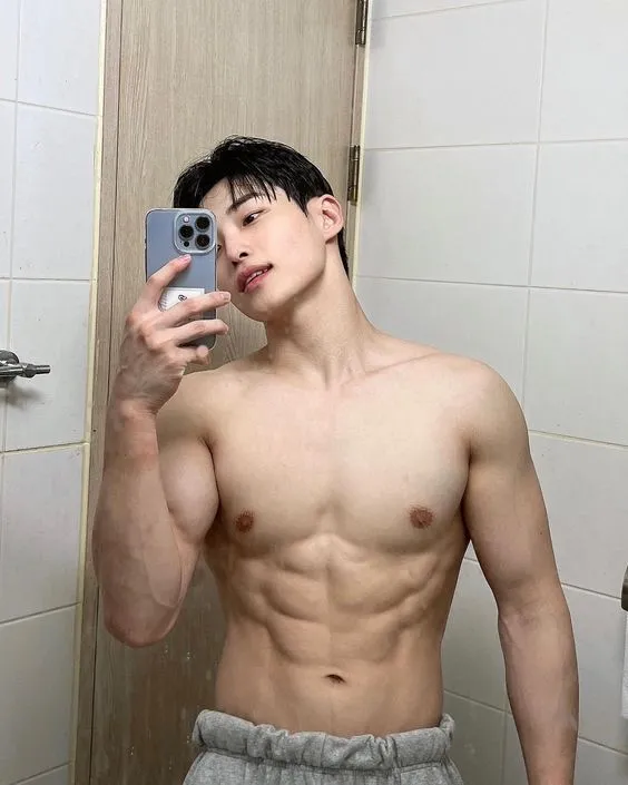ถอดโชว์เรือนร่าง 2838