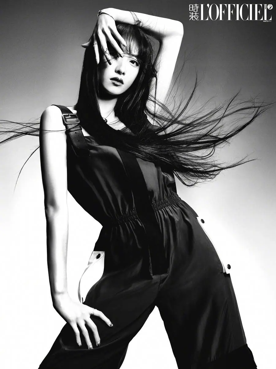 Victoria Song @ L&rsquo;Officiel China December 2023