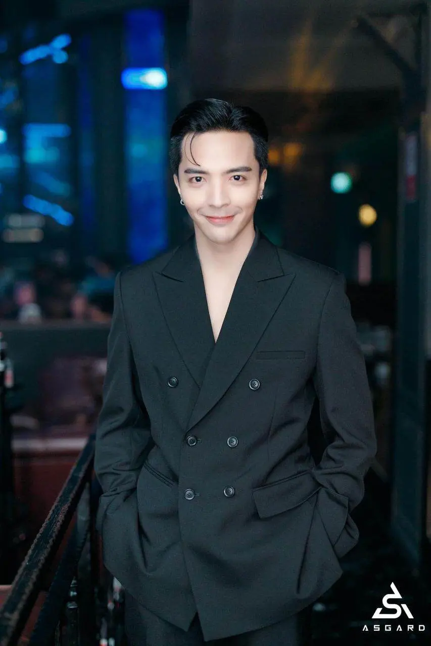 ฮาเล่ย์ บาร์โฮสตัวท็อป