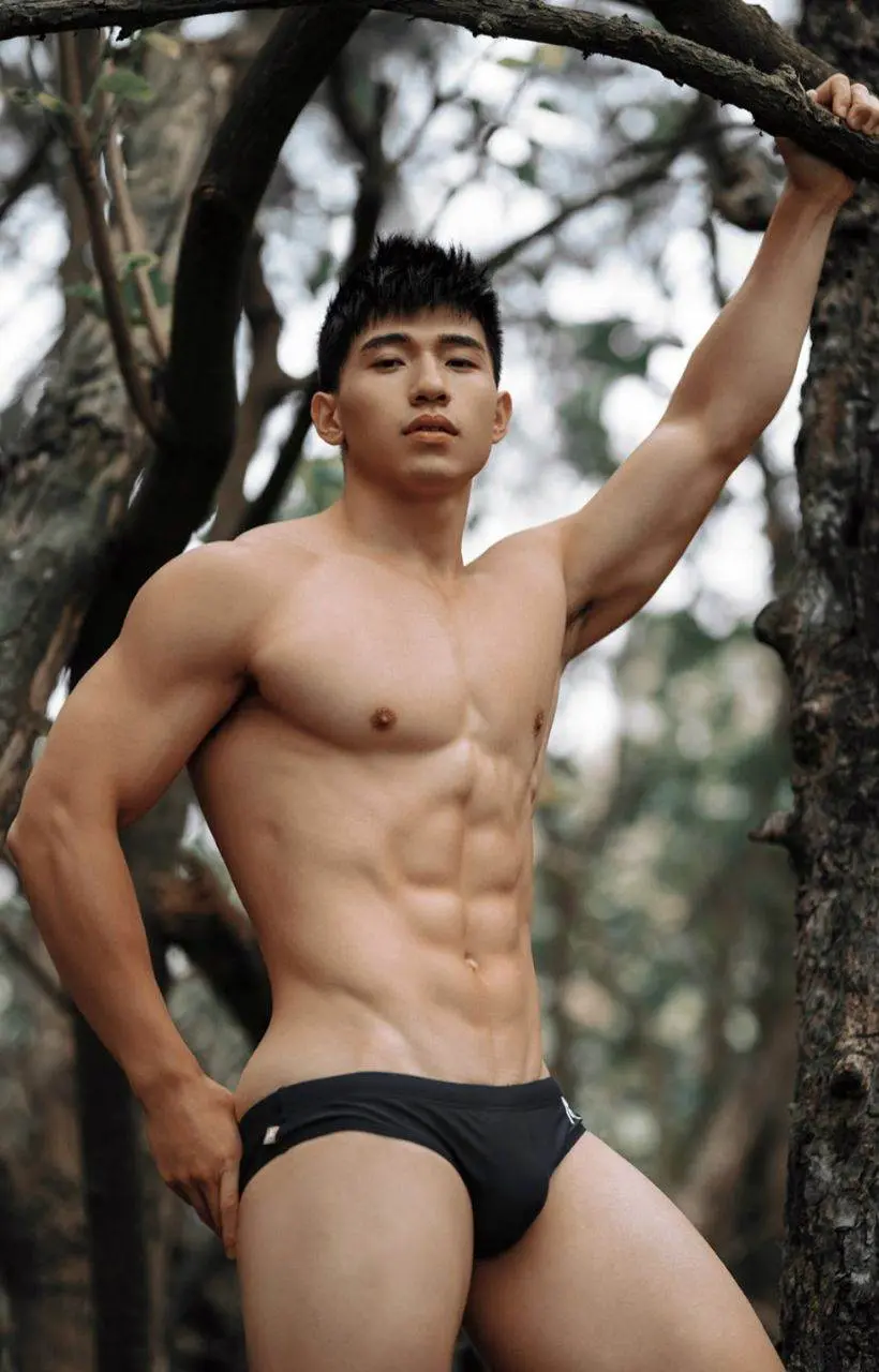 ผัวเพลีย เมียเผลอ