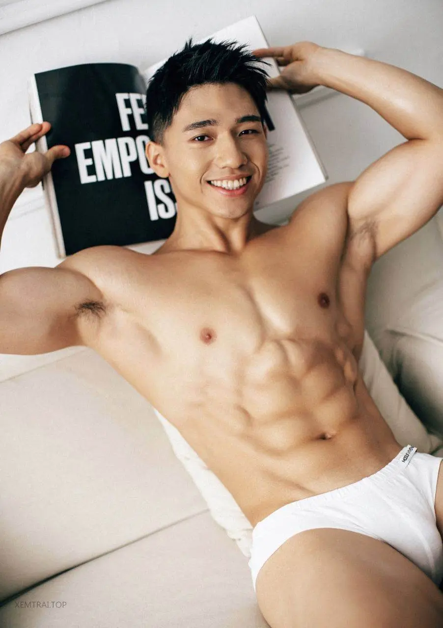 หนุ่มหล่อขึ้นปก 1180.4