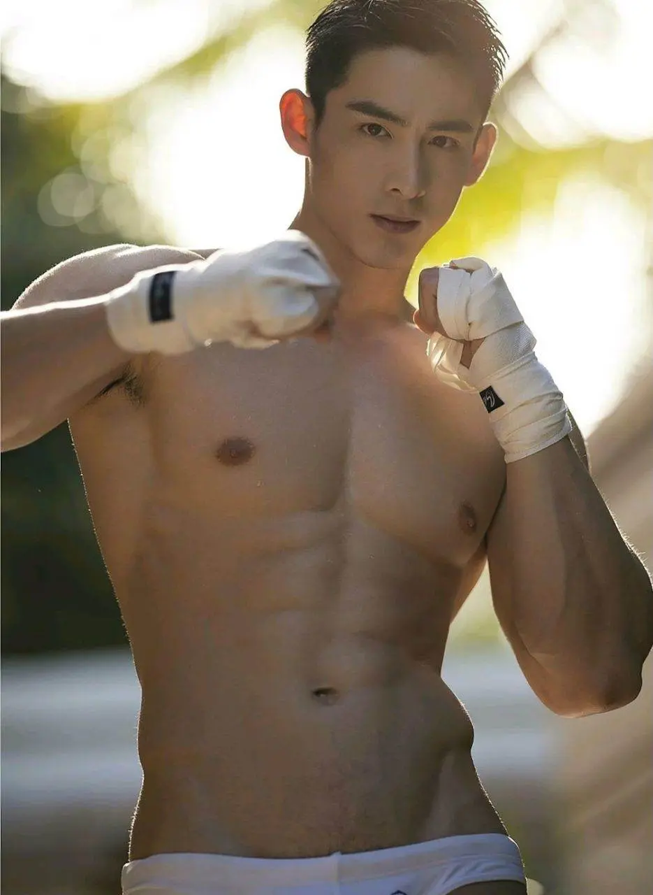 กรุ๊ปแซ่บ