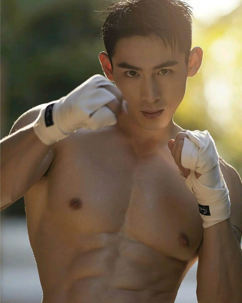 กรุ๊ปแซ่บ