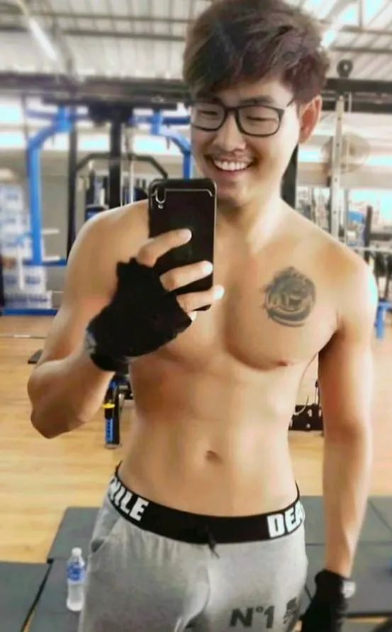 อ้ายมันแซ่บล้ายหลาย