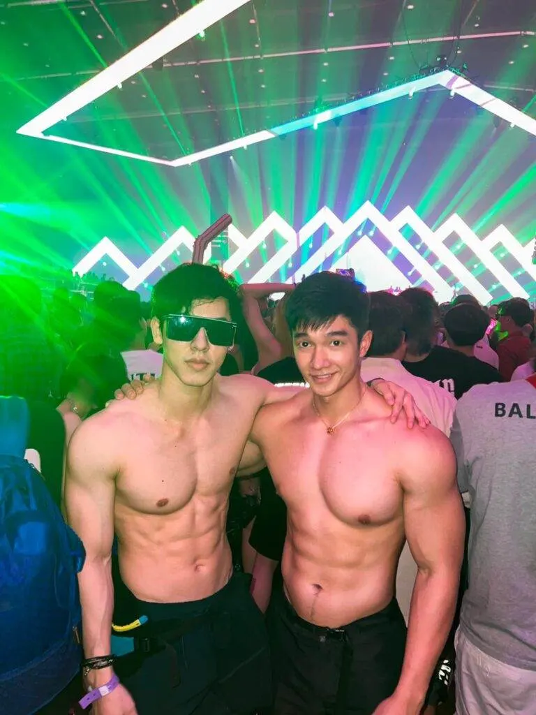 ติดใจหรือโดนใจไม่รู้ แต่มันสู้ตลอดเลยแหละ