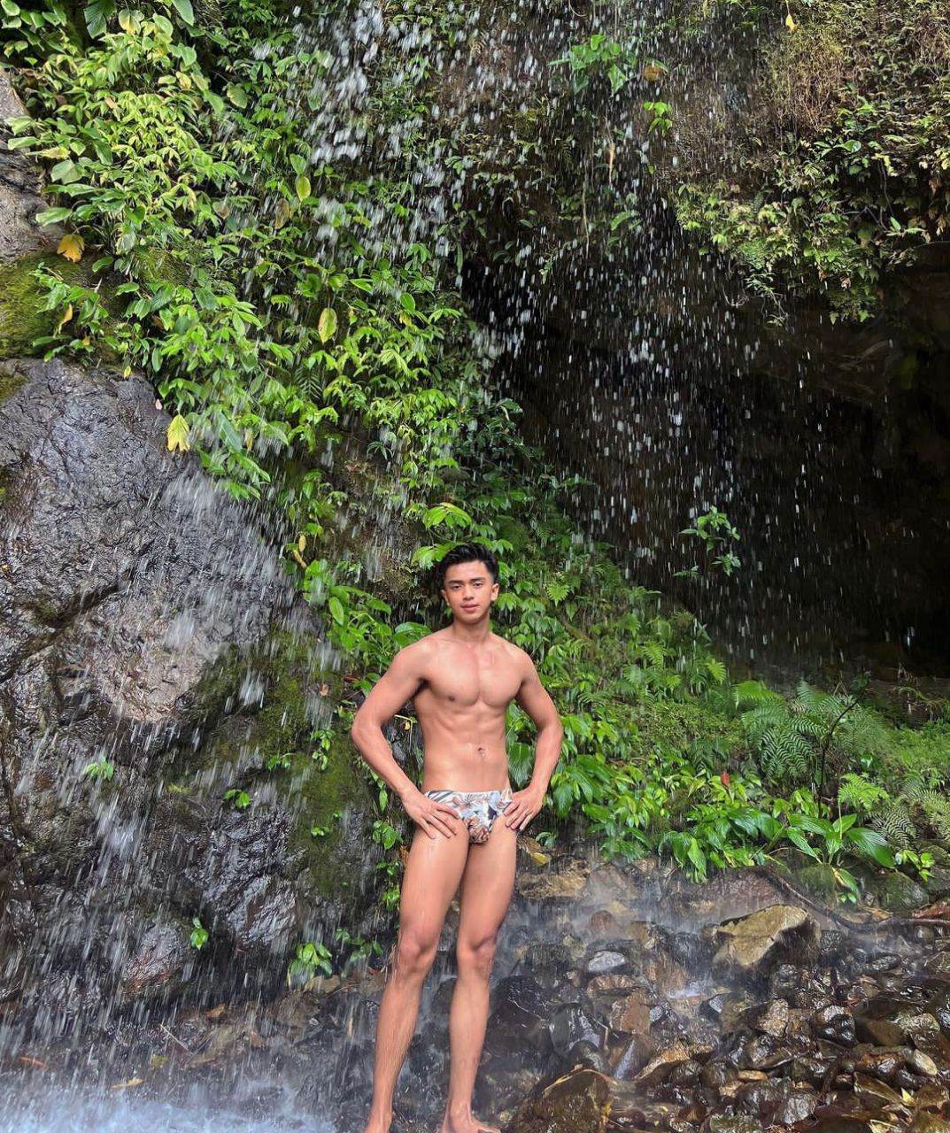 ฟิน..ที่น้ำตก