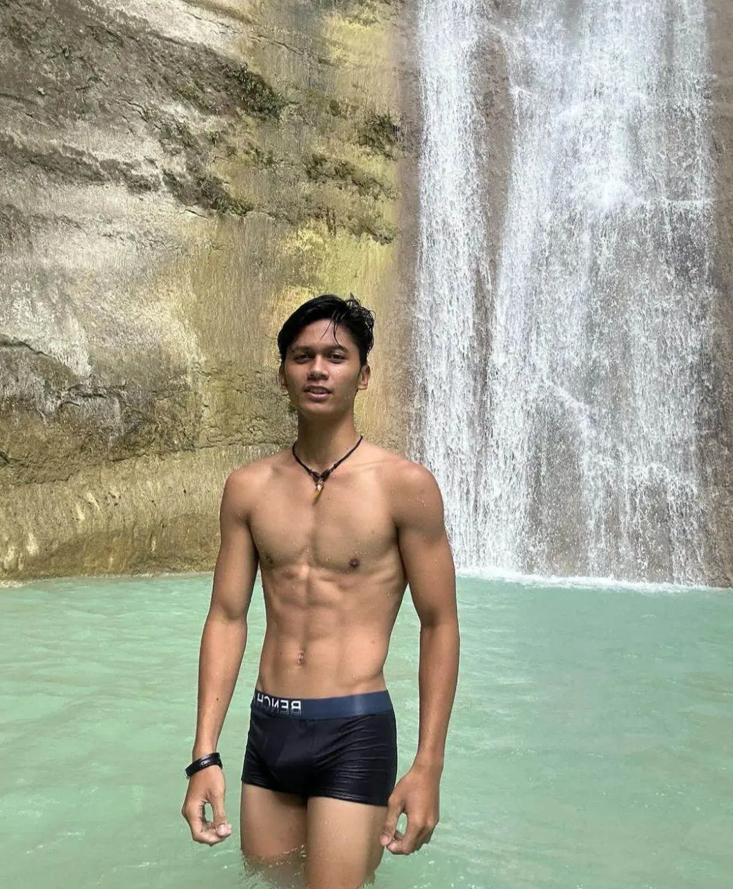 ฟิน..ที่น้ำตก