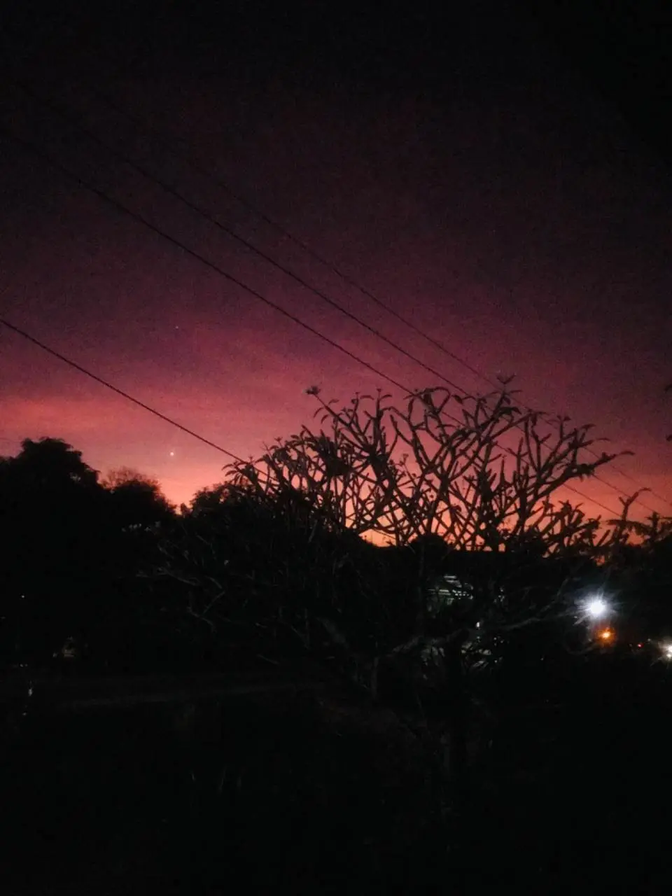ยามเย็น เห็นแสงสีชมพู