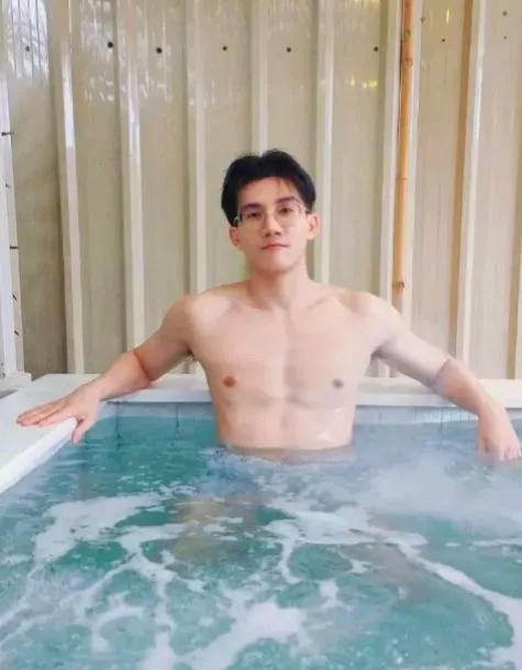 น้ำทะลัก