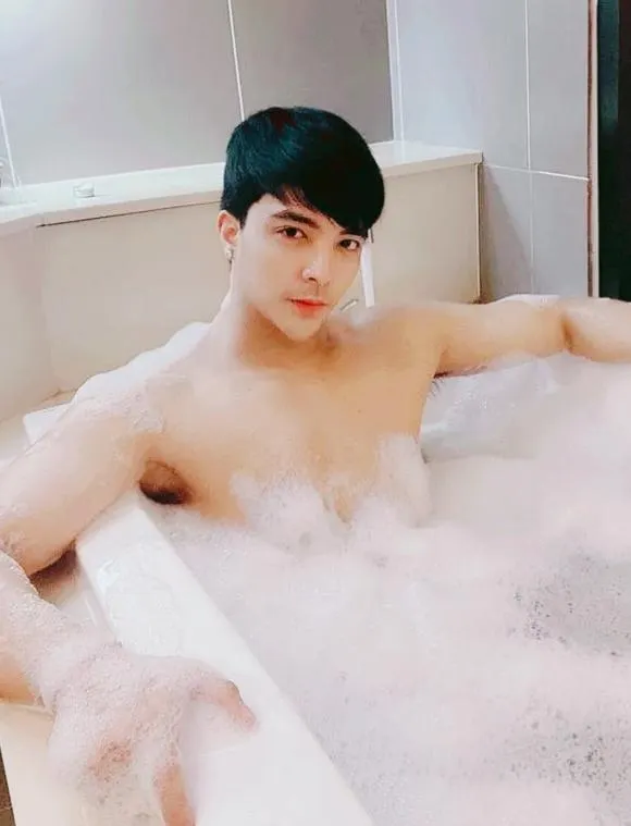 น้ำทะลัก