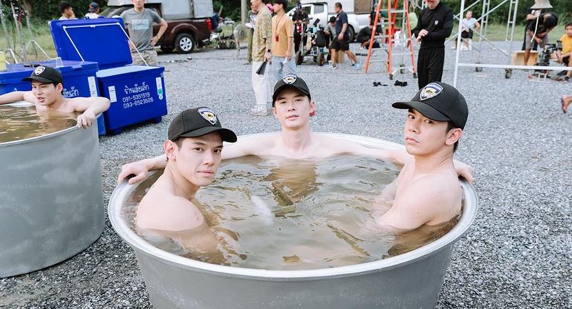 ถอดโชว์เรือนร่าง 2840