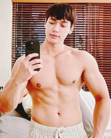 เพื่อนสนิทคิดไม่ซื่อ