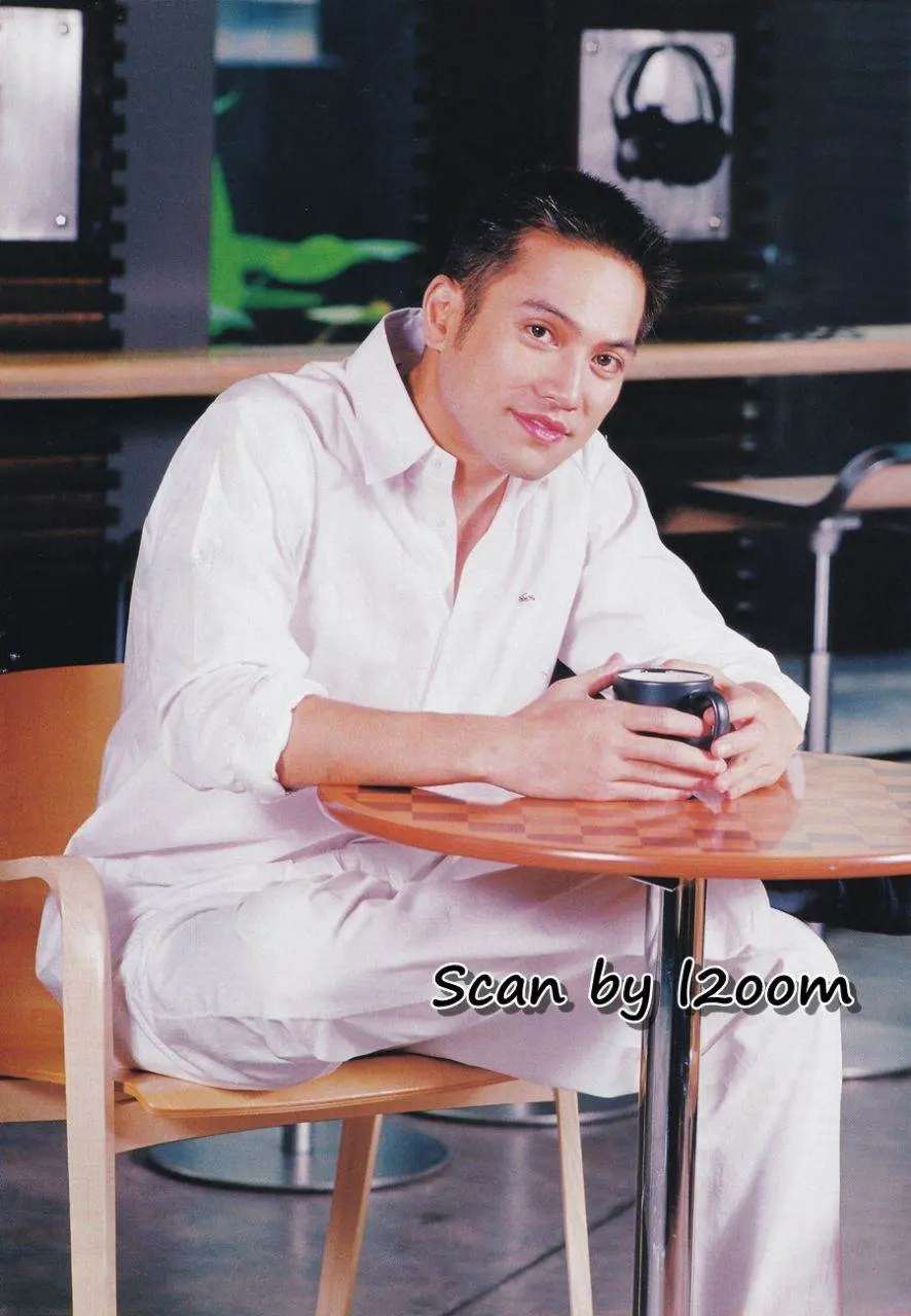 (วันวาน) ก้อง นรบดี-น้องแพลงตอน-น้องอีตั้น @ นิตยสาร กุลสตรี ปีที่ 35 ฉบับที่ 838 ธันวาคม 2548