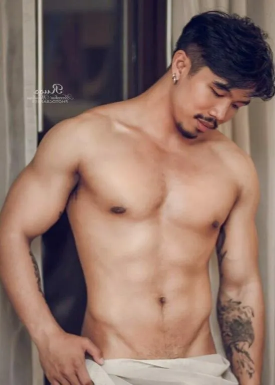 ใหญ่ล่ำจับปั๊มพ์ซะ