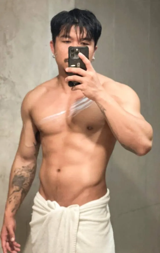 ใหญ่ล่ำจับปั๊มพ์ซะ