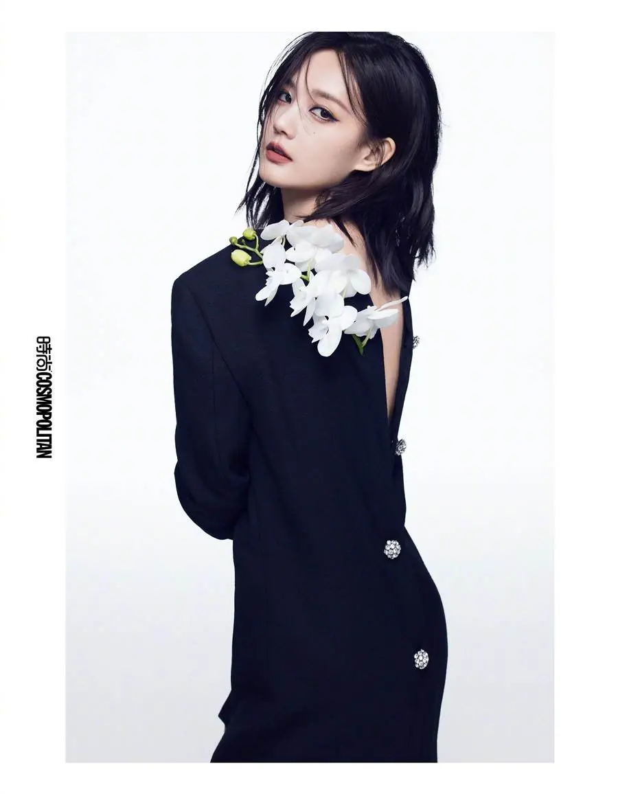 Li Yitong @ Cosmopolitan China December 2023