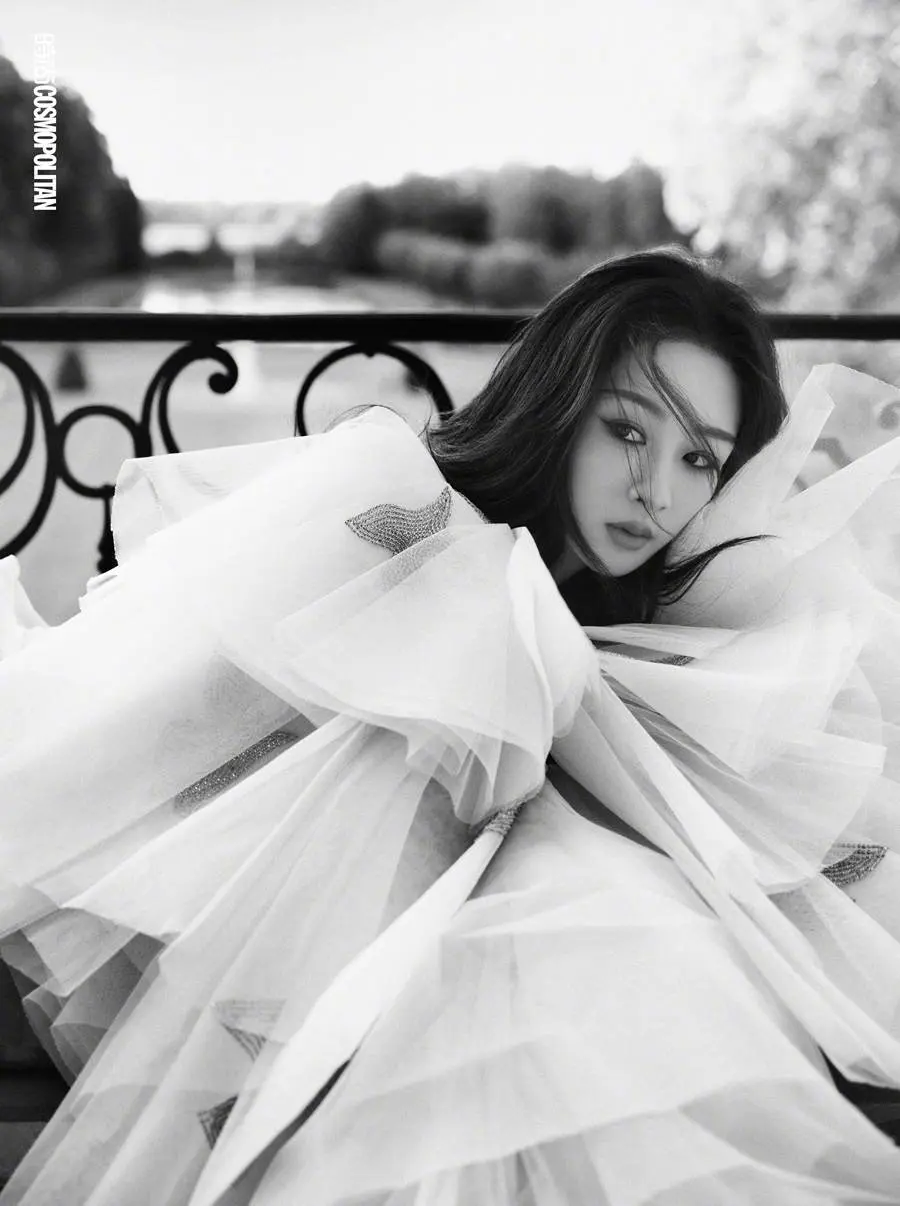 Yang Zi @ Cosmopolitan China December 2023