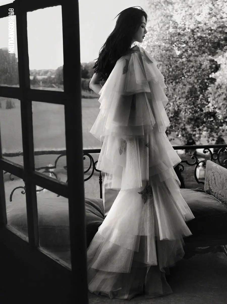 Yang Zi @ Cosmopolitan China December 2023