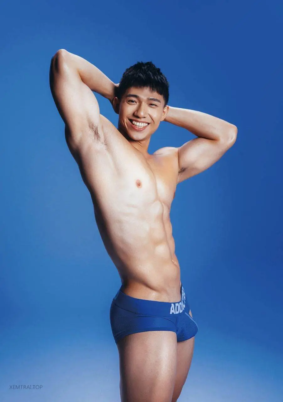 หนุ่มหล่อขึ้นปก 1180.5