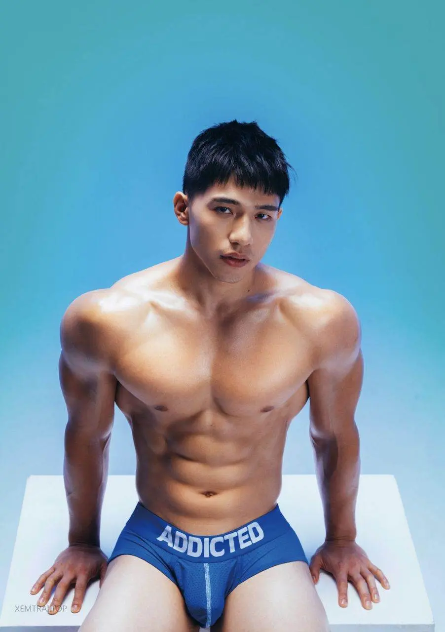 หนุ่มหล่อขึ้นปก 1180.5