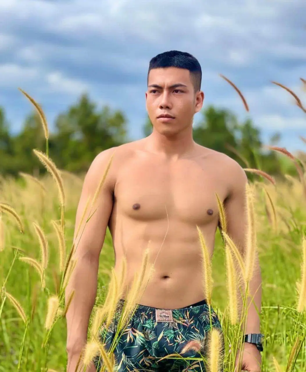 เงียบๆคนเดียว(กลางทุ่ง)