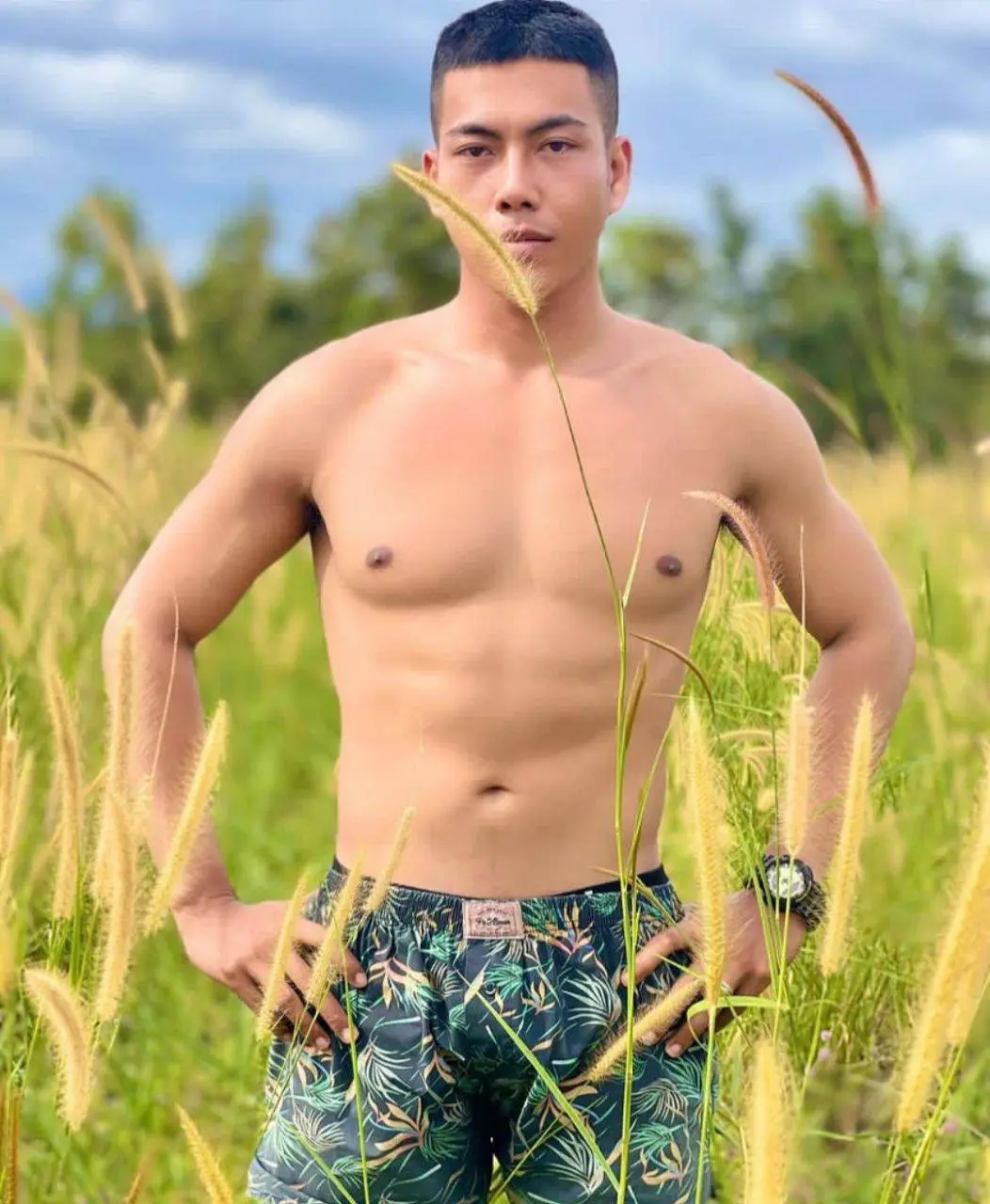 เงียบๆคนเดียว(กลางทุ่ง)
