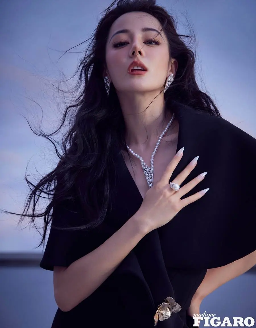 Dilireba @ madame FIGARO China December 2023
