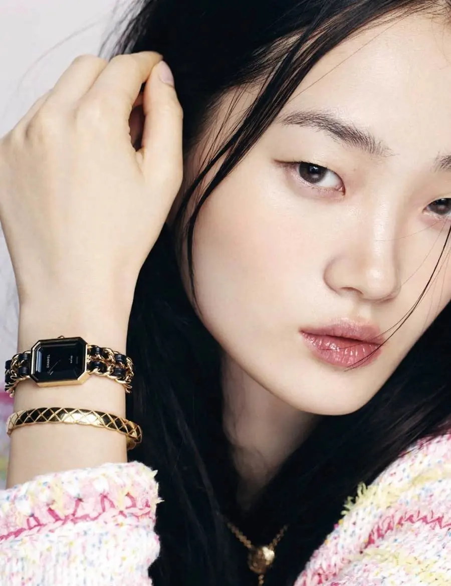 Shin Hyun Ji @ Harper's BAZAAR Korea December 2023