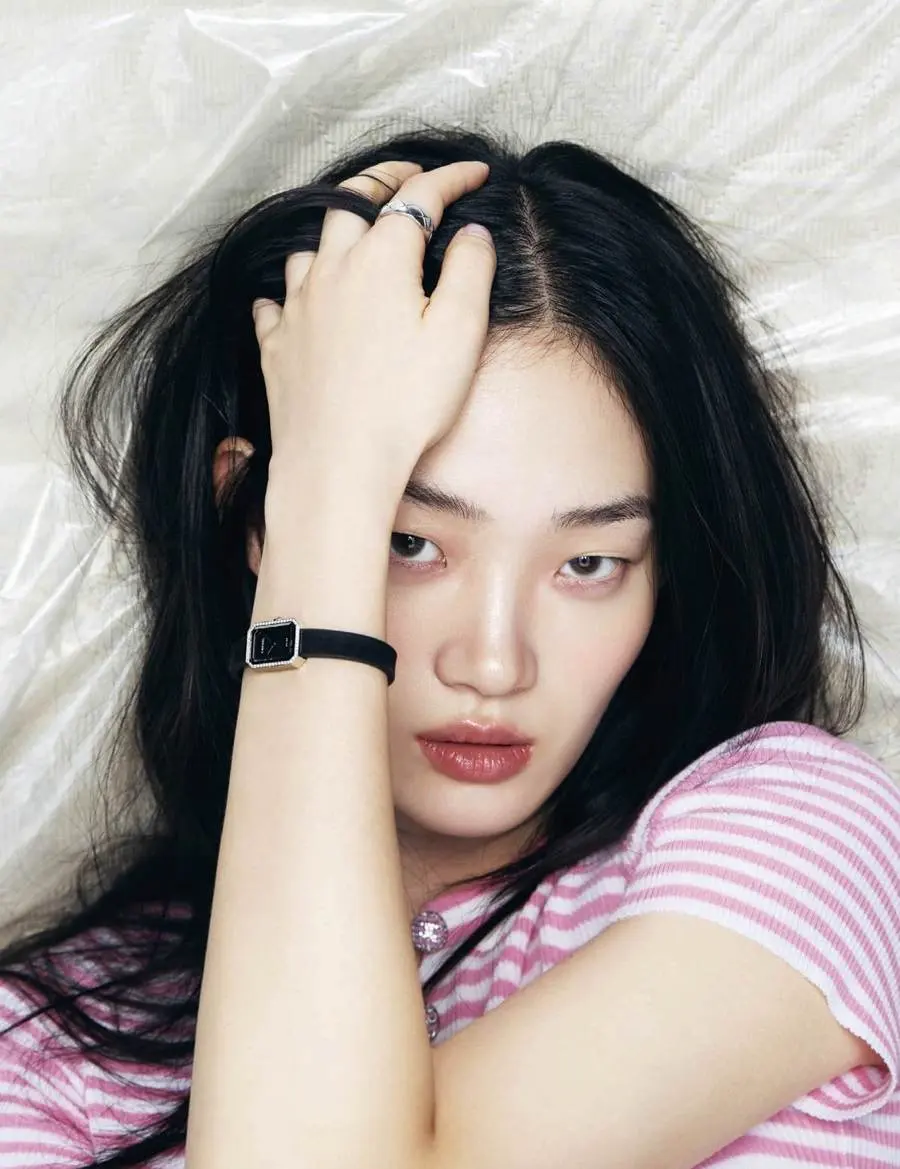 Shin Hyun Ji @ Harper's BAZAAR Korea December 2023