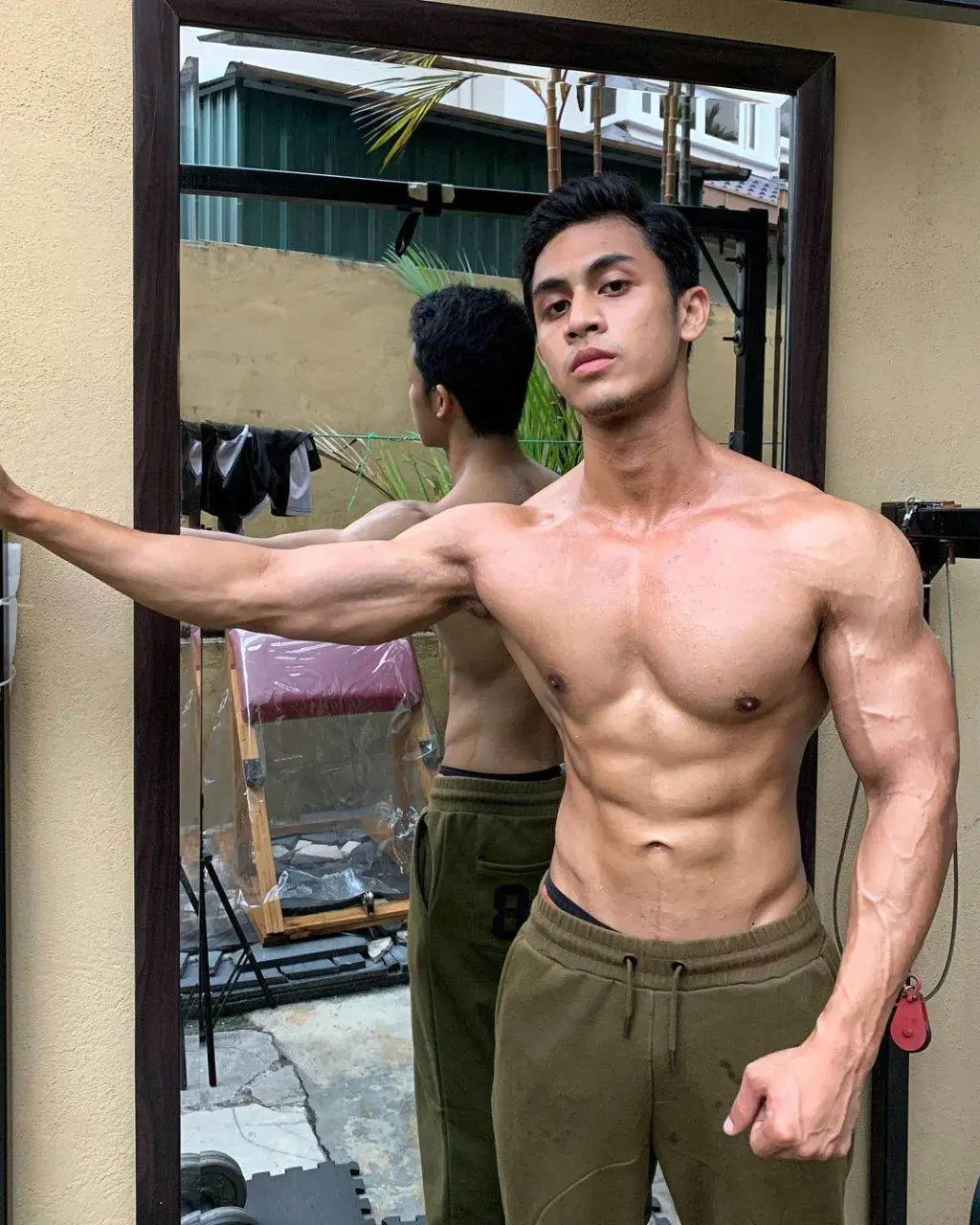 หุ่นนักเพาะกาย 003.