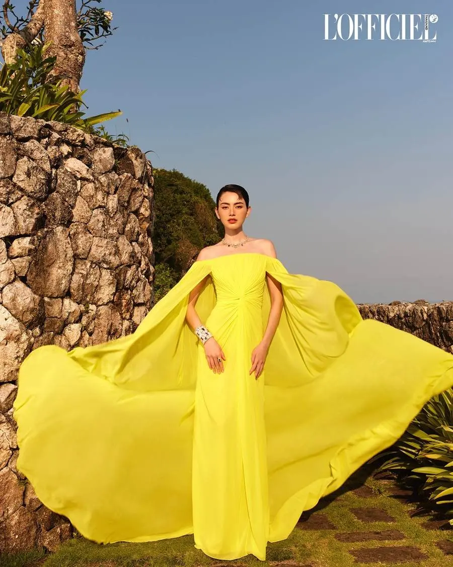 ใหม่-ดาวิกา @ L'Officiel Thailand October 2023