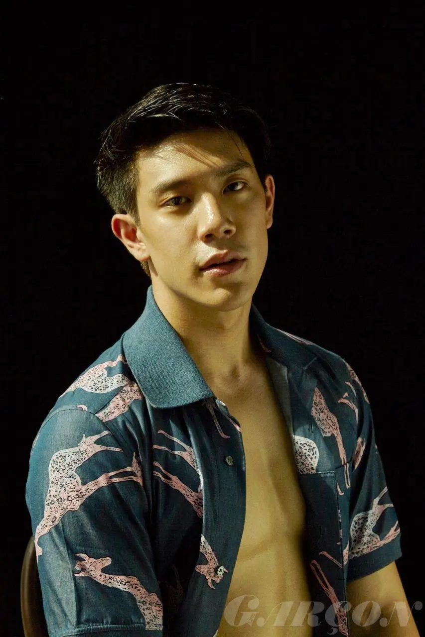 คลังสพลคนหล่อ