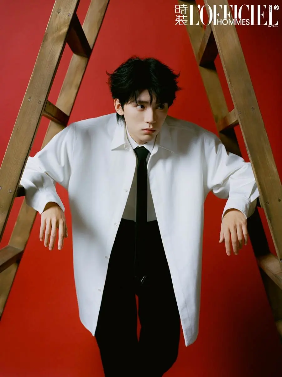Zhou Yiran @ L&rsquo;Officiel Hommes China December 2023