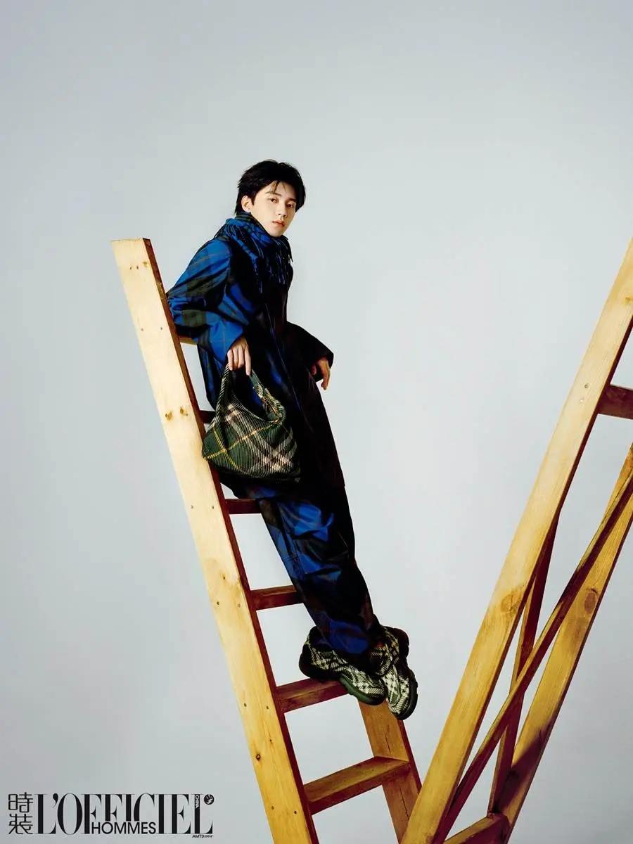 Zhou Yiran @ L&rsquo;Officiel Hommes China December 2023