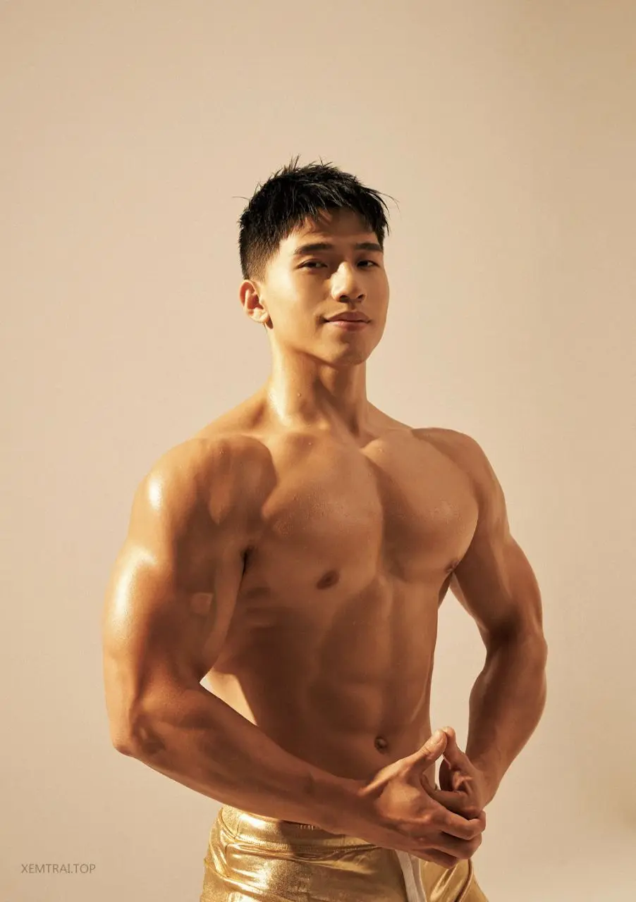 หนุ่มหล่อขึ้นปก 1180.6