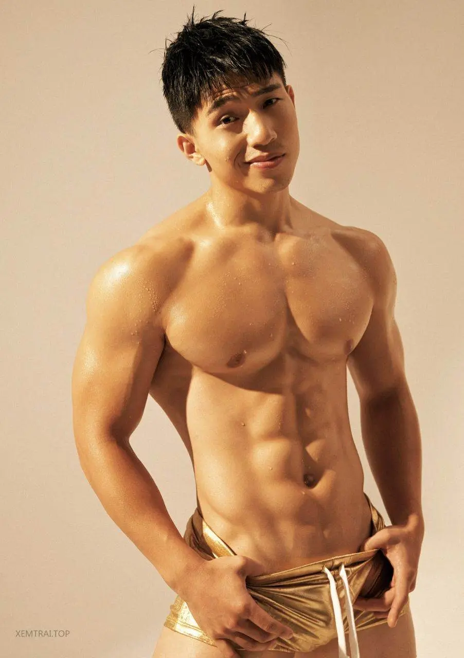 หนุ่มหล่อขึ้นปก 1180.6